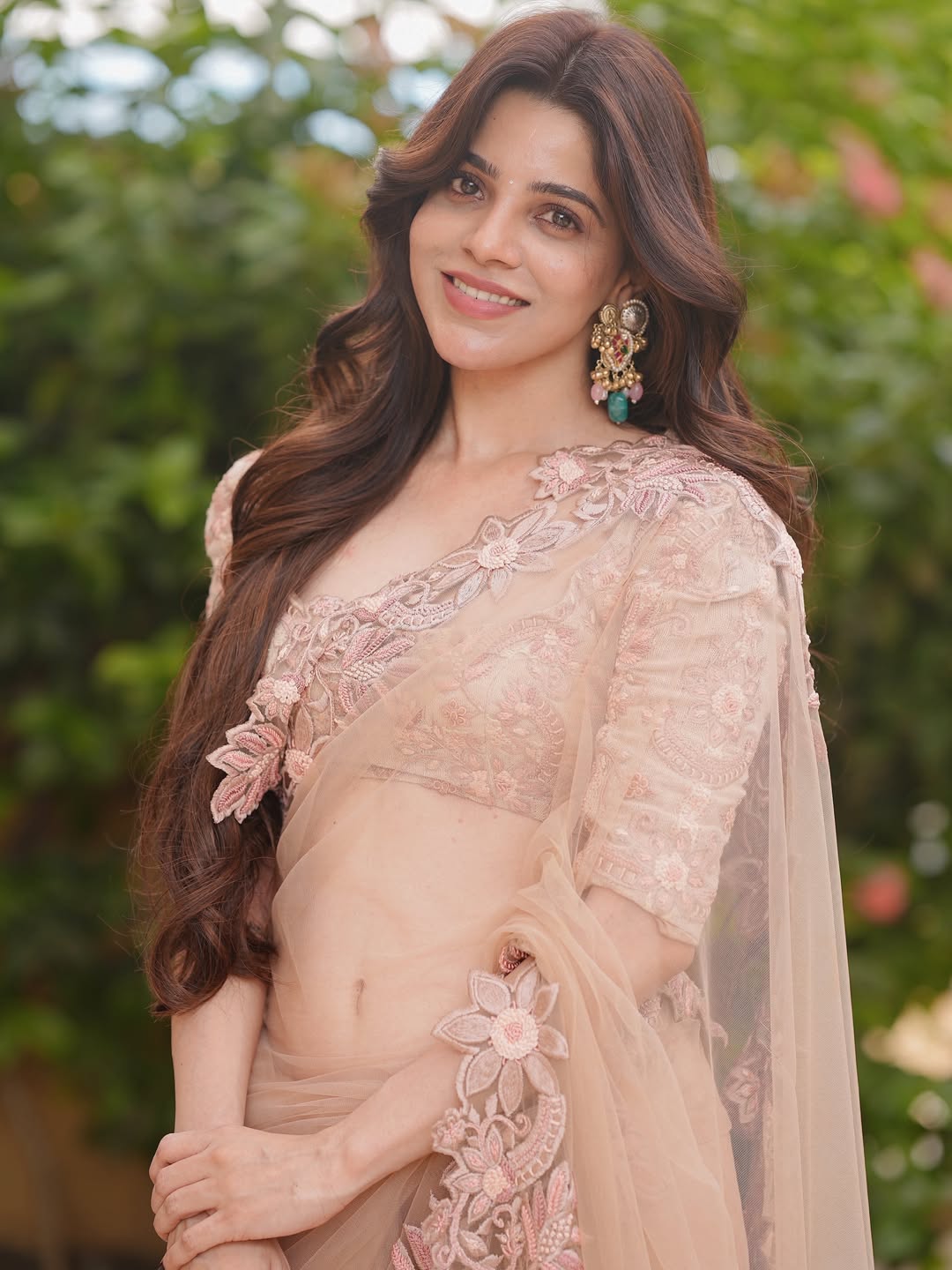 Divya Bharathi Redefines Graceful Ethnic Fashion