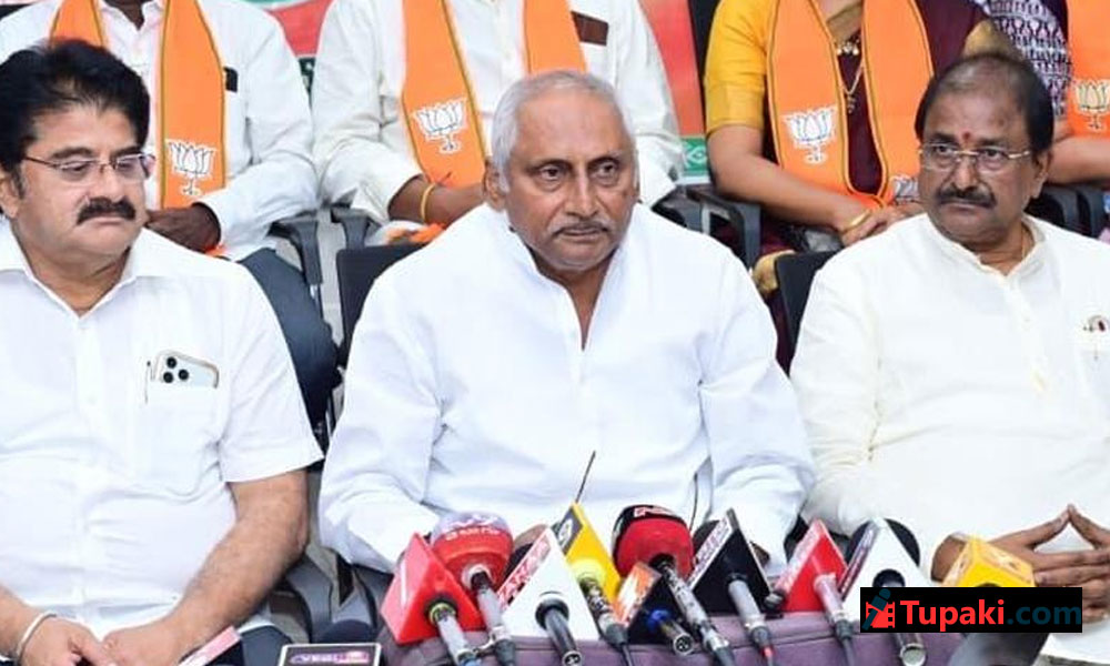 కూట‌మి వేరు.. ప్ర‌భుత్వం వేరు:  మాజీ సీఎం సంచ‌ల‌న వ్యాఖ్య‌లు
