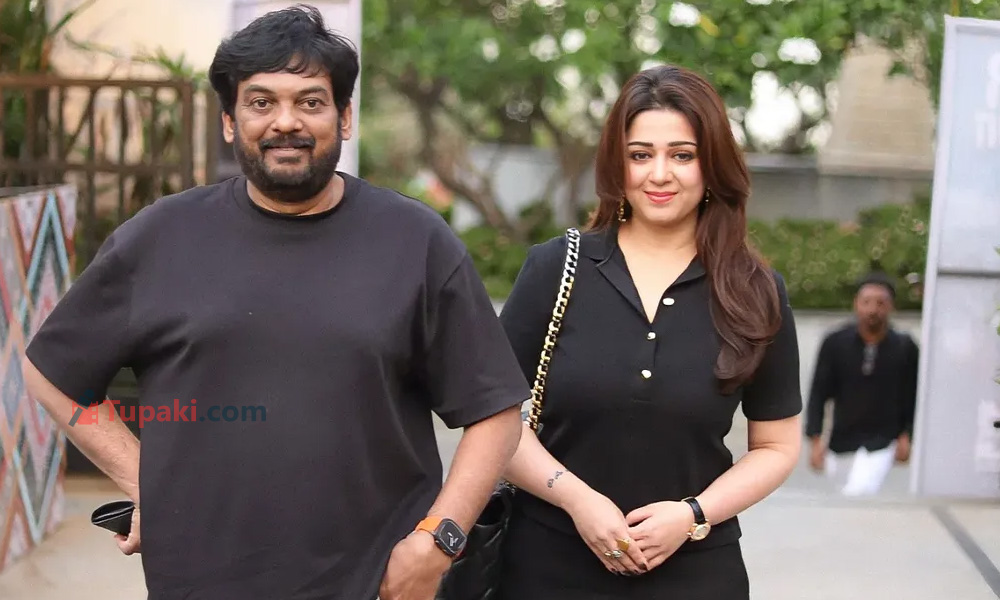 పూరికి ఇష్ట‌మైన రంగులో ఛార్మీ!