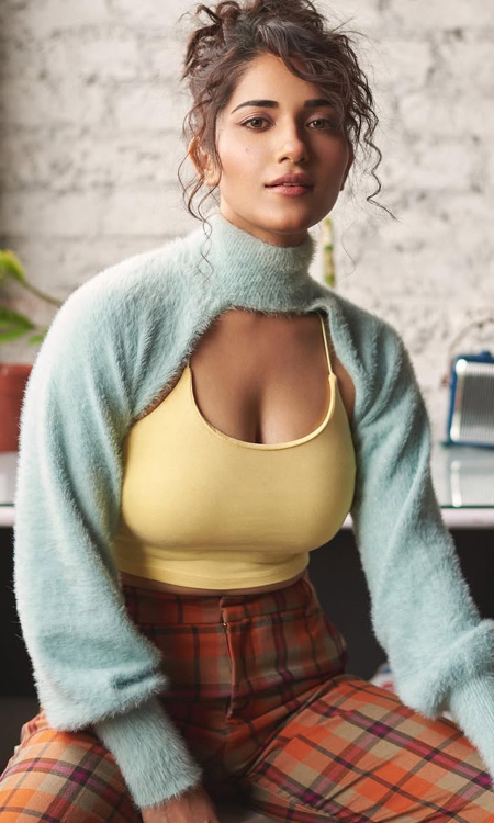 Ruhani Sharmas Chic Studio Look Showcases Her Style and Confidence