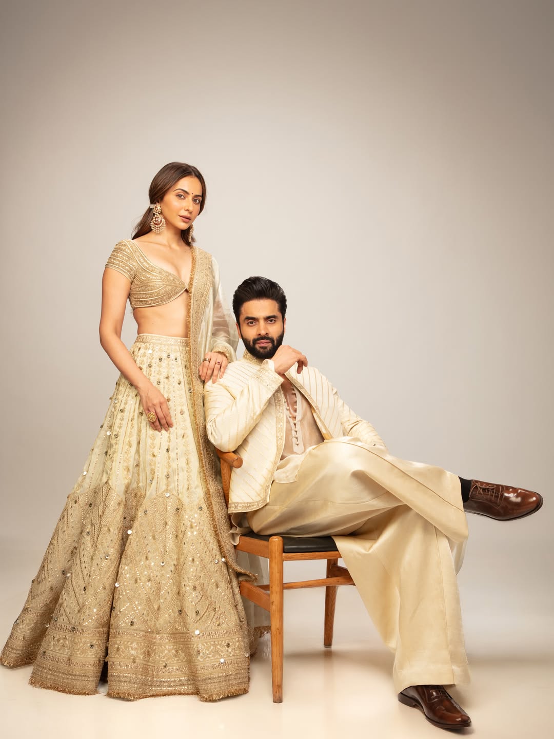 Rakul Preet Singh and Jackky Bhagnani Shine in Elegant Traditional Attire
