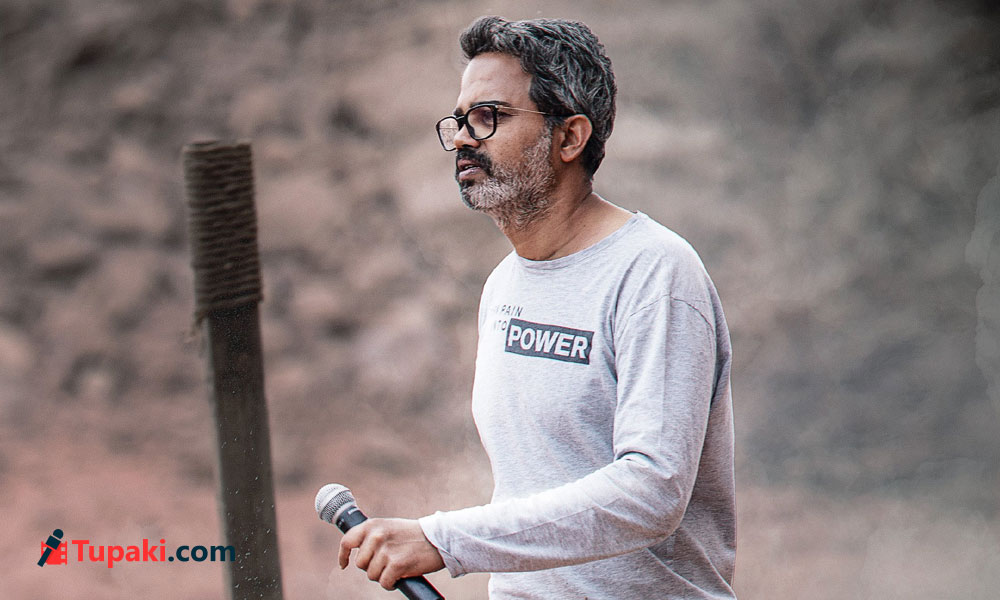 బాలీవుడ్ - టాలీవుడ్ కలయిక.. ప్రశాంత్ నీల్ వరల్డ్ బిల్డింగ్‌తో బాక్సాఫీస్ గేమ్ చేంజ్!
