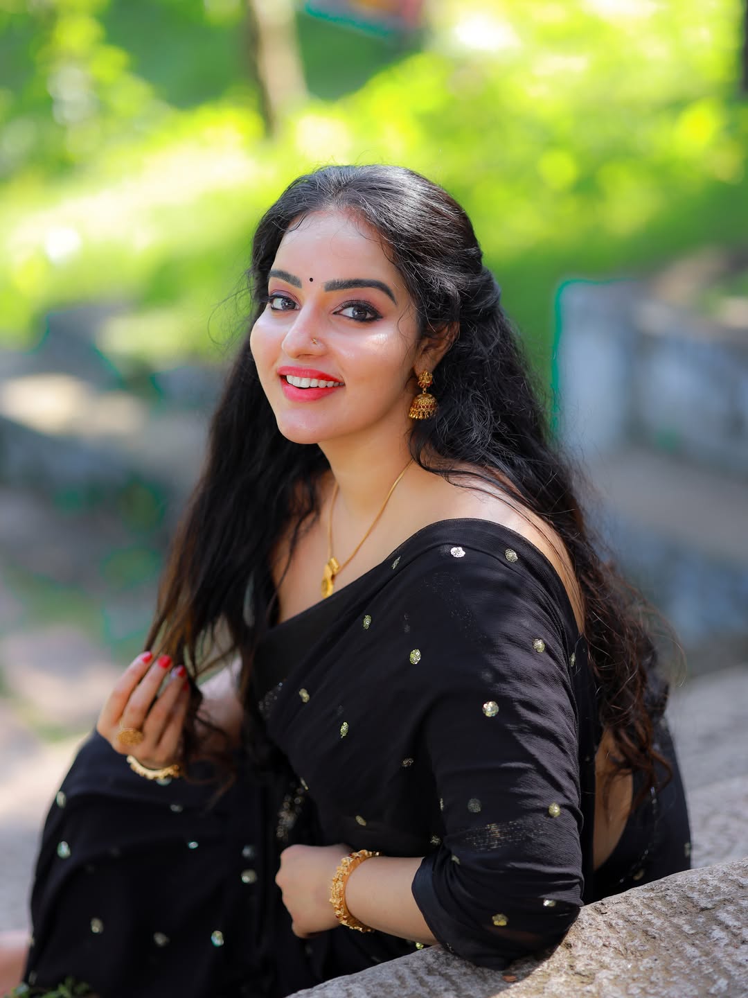 Malavika Menon Radiates Grace in a Glamorous Black Saree