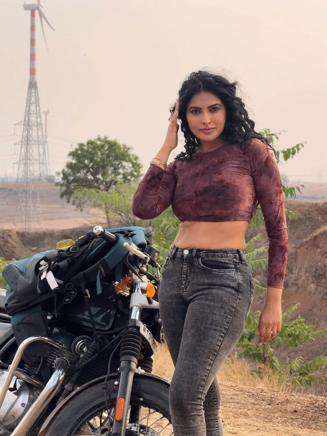 Spotlight on Divi Vadthya: Debut, Bigg Boss & Film Career