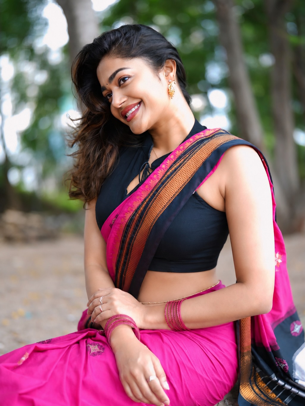 Payal Radhakrishna Stuns in Exquisite Karnataka Kasuti Saree