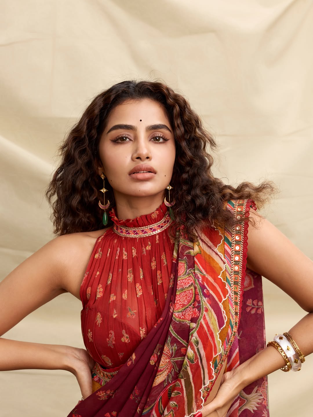 Anupama Parameswaran Turns Heads in a Colourful Saree