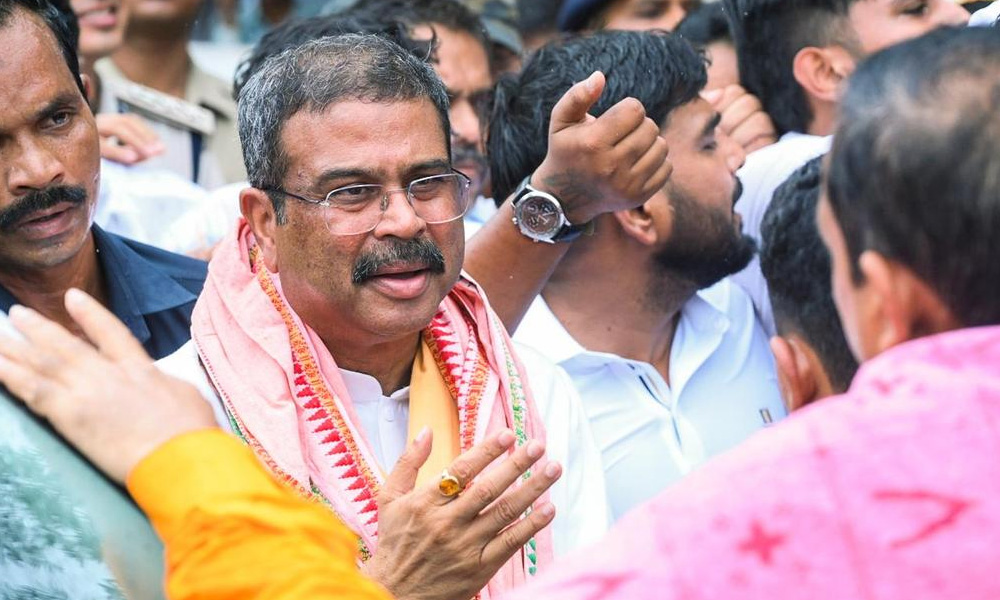 ఒడిశా పీఠంపైన ధర్మేంద్ర ? ఒడిశా పీఠంపైన ధర్మేంద్ర ?