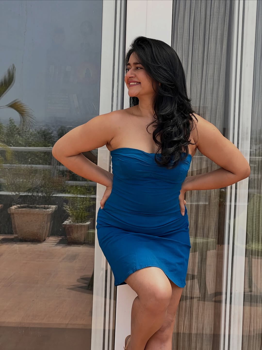 Poonam Bajwa Radiates Charm in Stunning Balcony Shoot