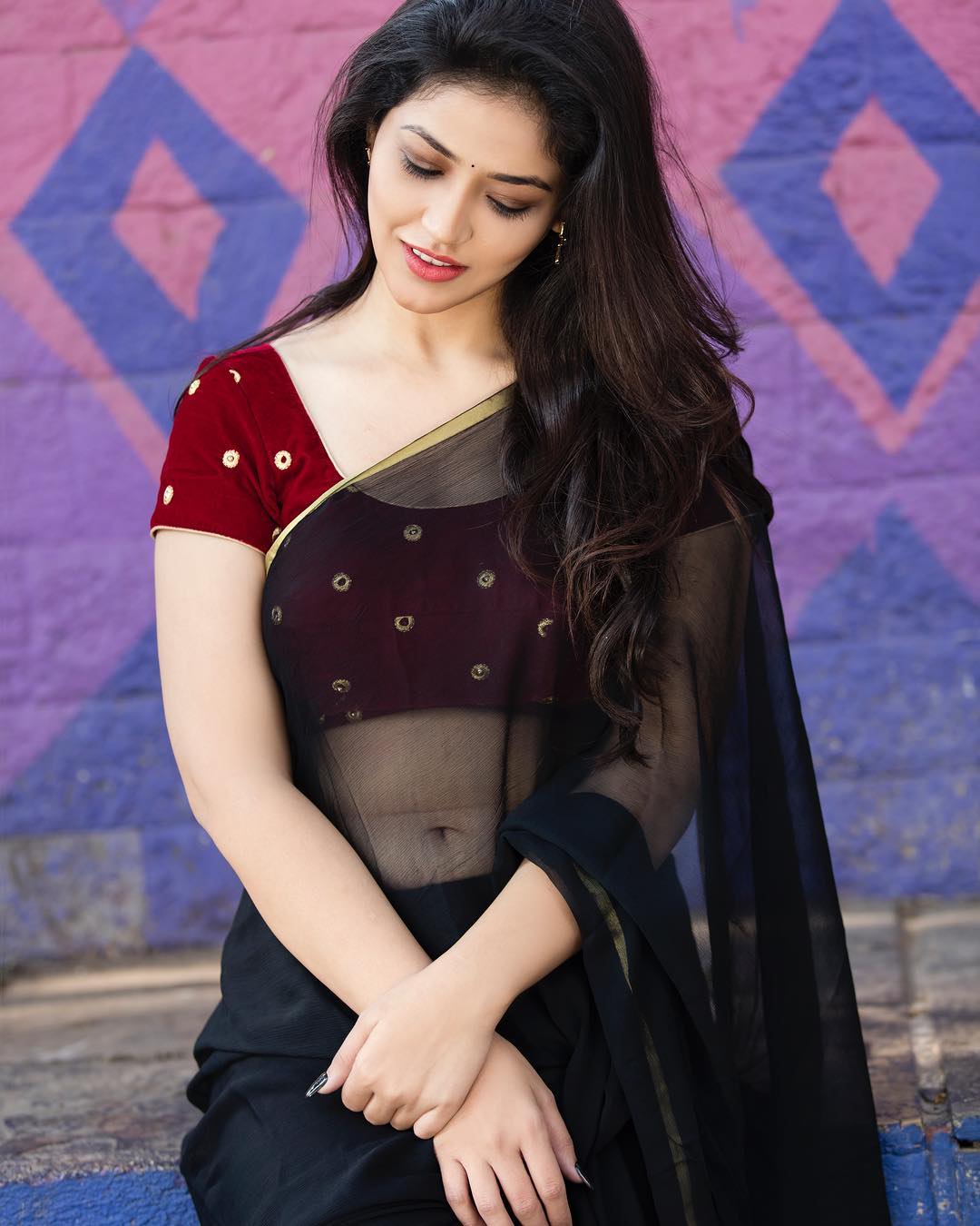 Priyanka Jawalkar Radiates Classic Charm in Her Beautiful Ethnic Look