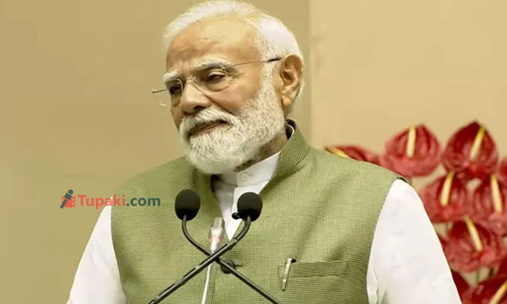 కాక్రోచ్ ఎఫెక్ట్‌.. మోడీని వ‌ద‌ల‌ట్లేదా?!