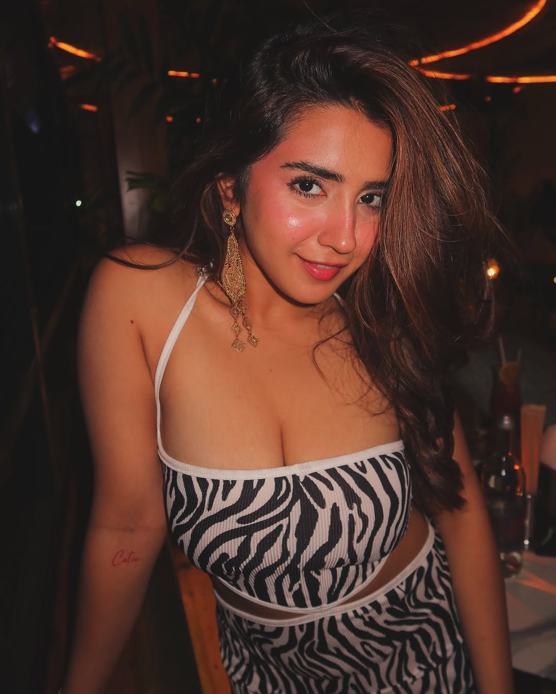 Roshni Walia Stuns in a Chic Black-and-White Crop Top