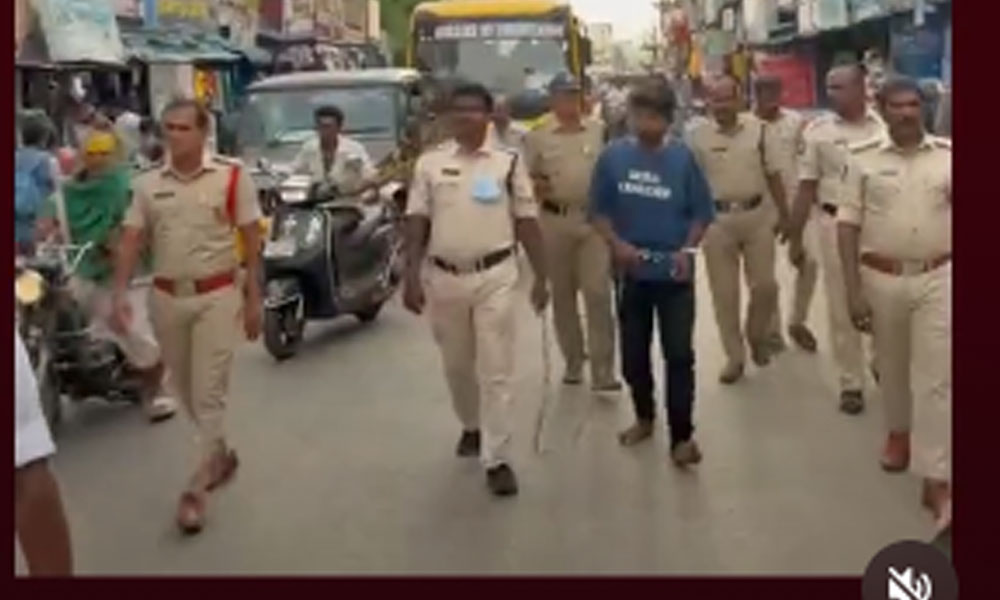 తోలు తీసిన పోలీస్.. శ్రీకాళహస్తి ఘటనపై వెనువెంటనే రియాక్షన్
