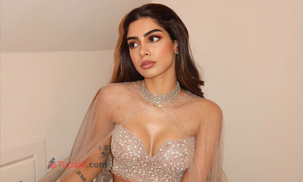 ఖుషీ కపూర్ స్టైలిష్ అండ్ బోల్డ్ లుక్ వైర‌ల్