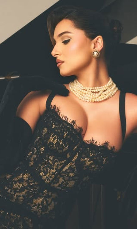 Tara Sutaria’s Vintage 50s Glam: From Debut to Toxic & Beyond
