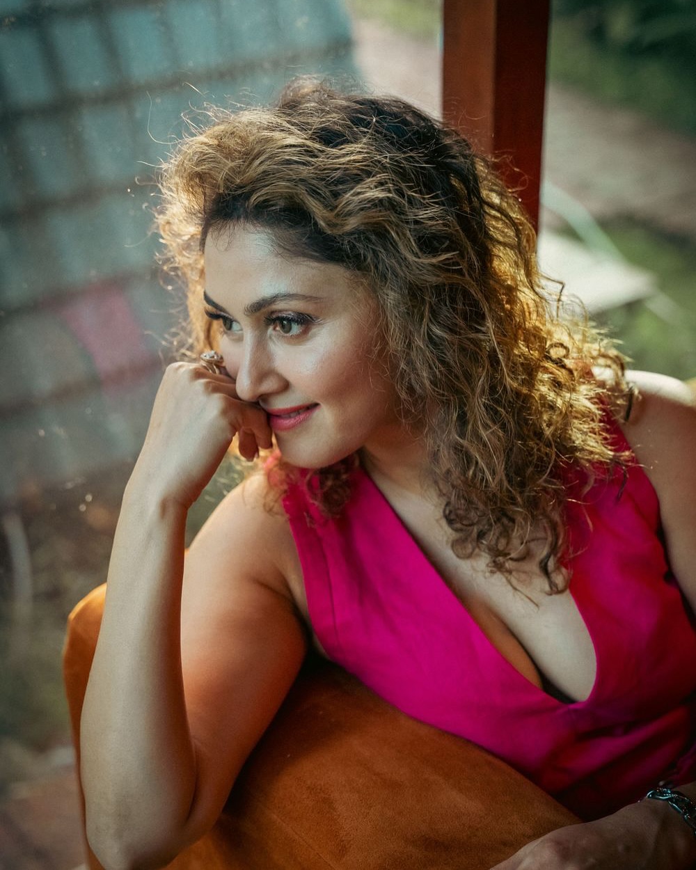 Manjari Fadnnis Captivates Fans With Her Elegant Portrait