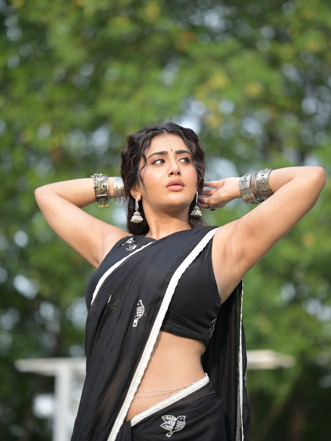 Rashi Singh Mesmerizes in Classic Black Saree