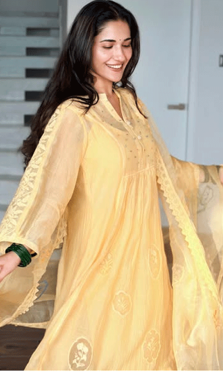 Ruhani Sharma’s Genda Phool  Magic in Yellow