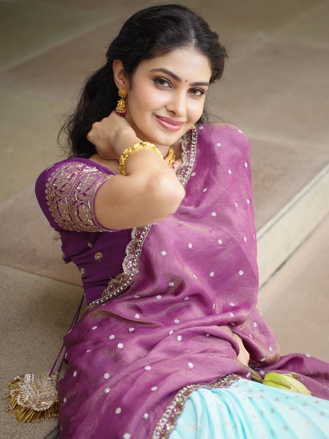 Manasa Varanasi Radiates Traditional Glamour