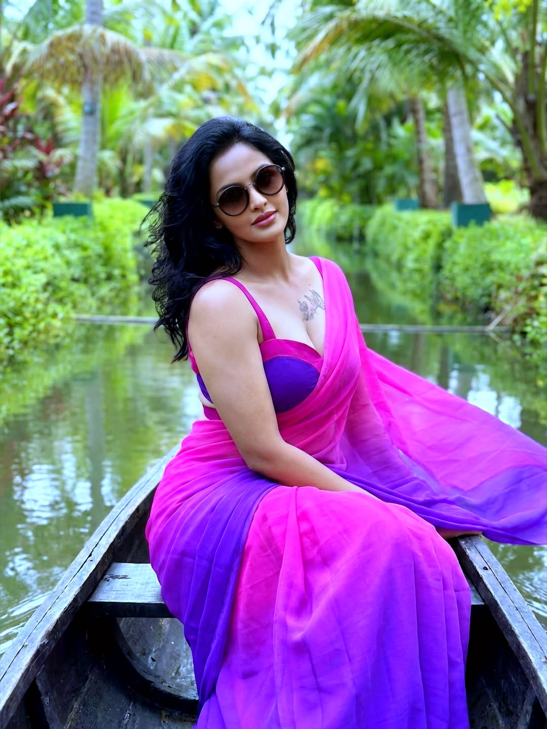 Jyoti Poorvaj Mesmerises Fans With Her Elegant Look
