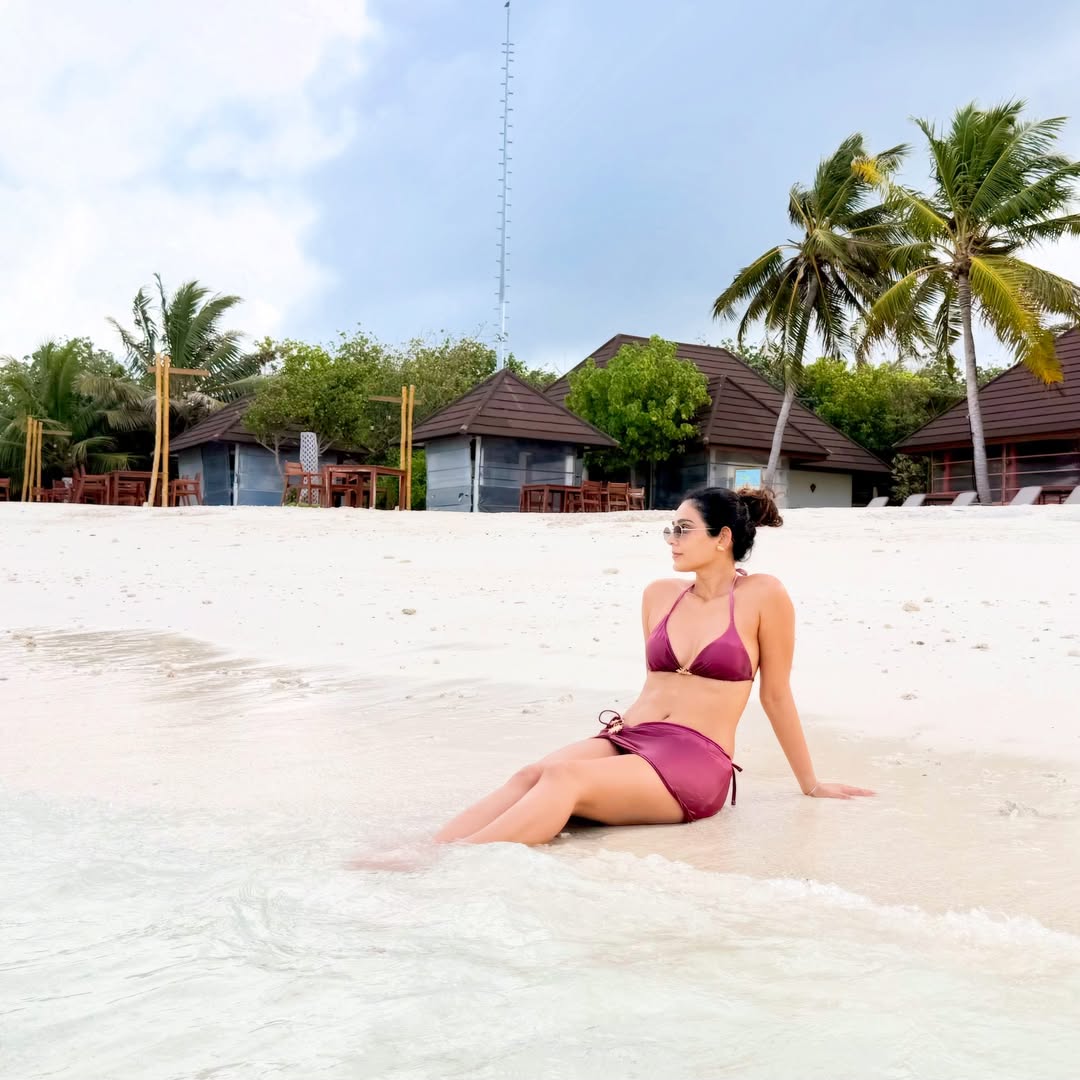 Aakanksha Singh Turns Up the Heat in a Stunning Beach Look