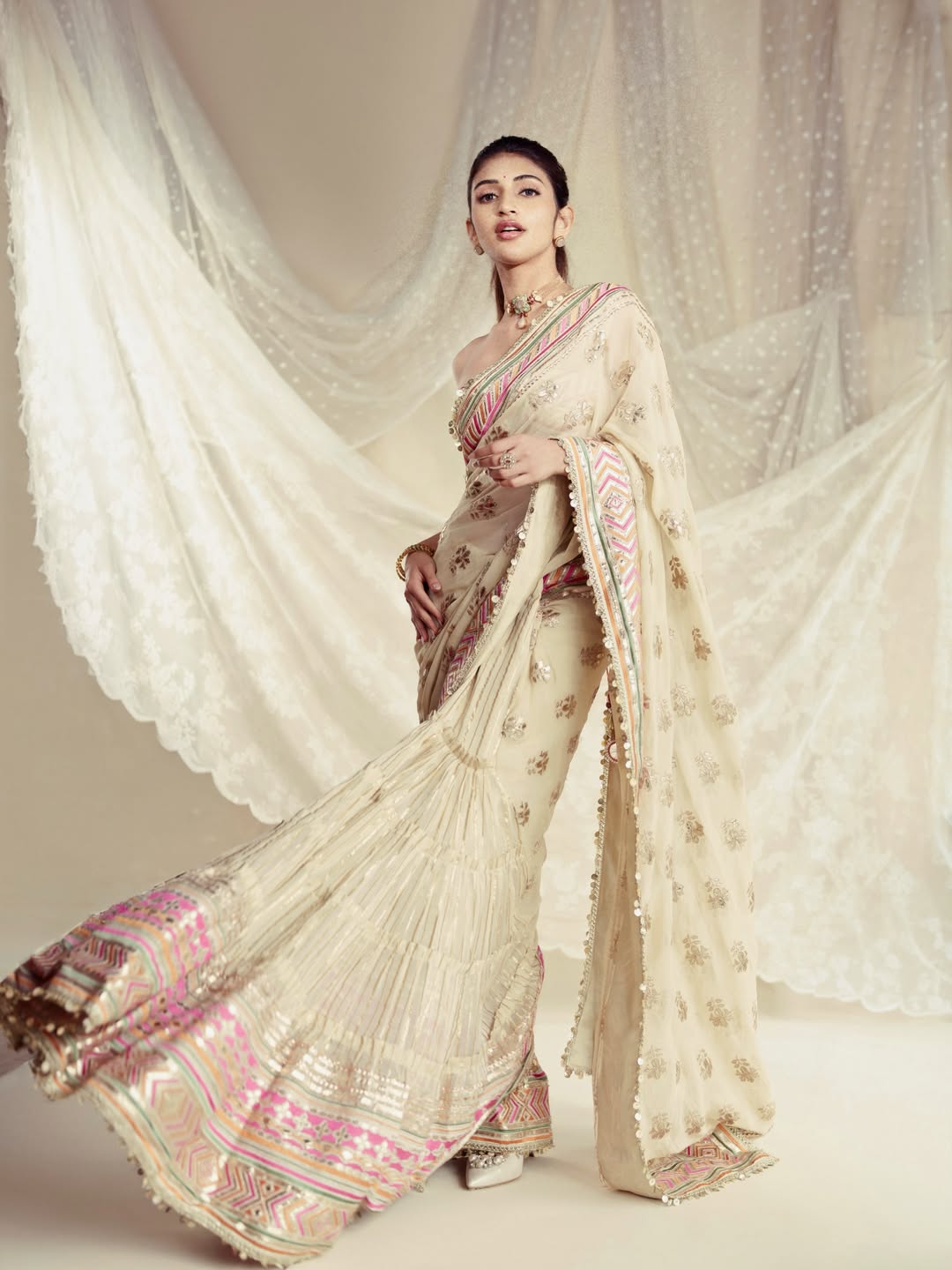 Sreeleela Radiates Timeless Grace in Her Latest Traditional Look