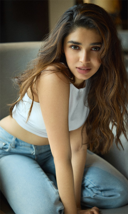 Krithi Shetty Redefines Casual Elegance