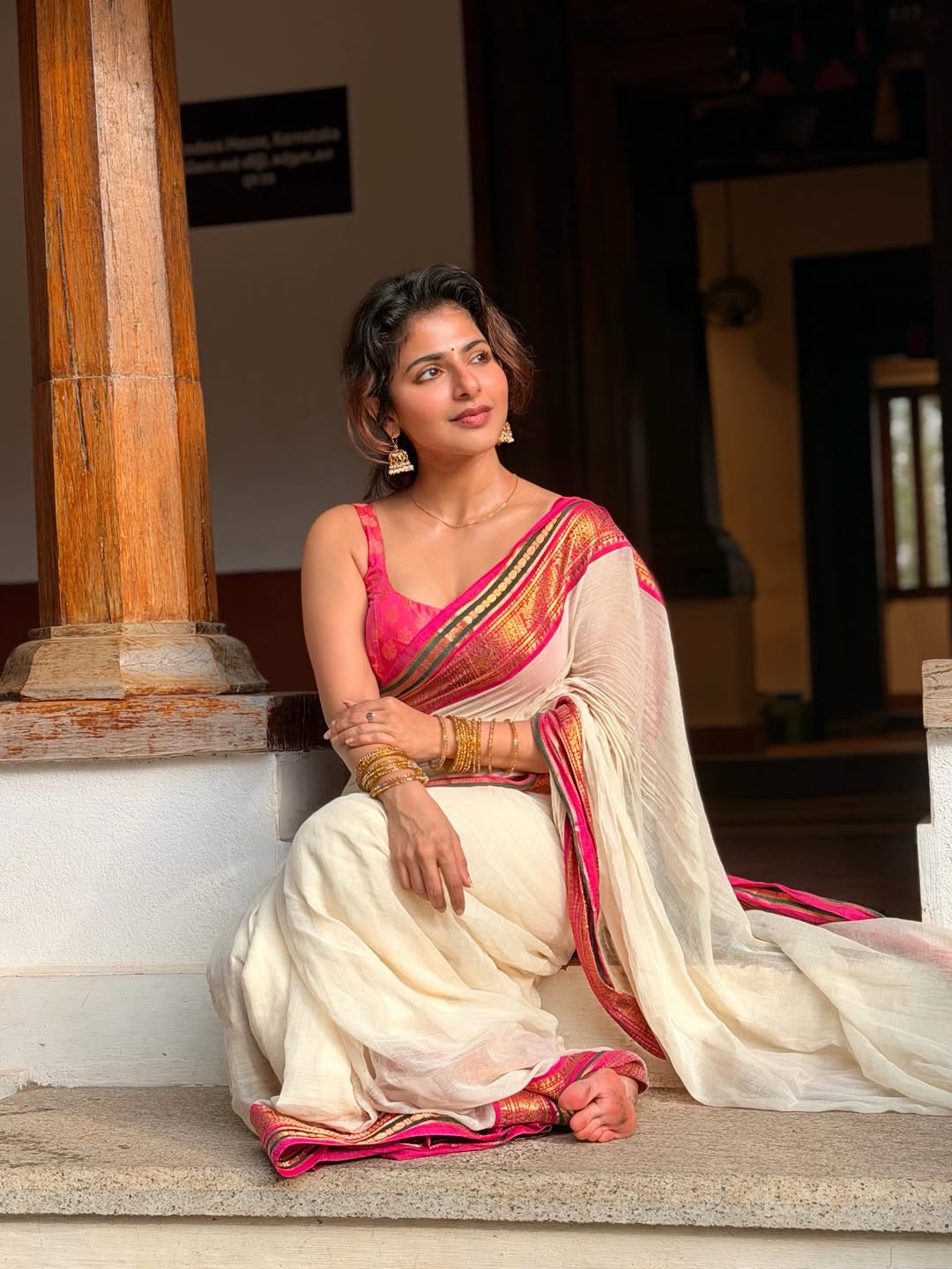 Iswarya Menon Embraces Onam Spirit in a Beautiful Traditional Saree
