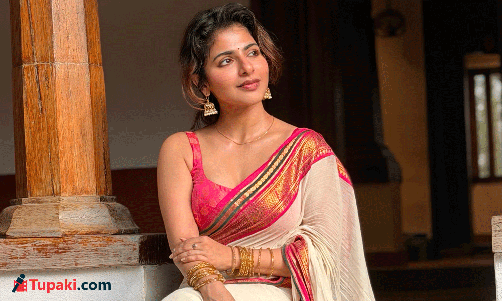 ఫోటో స్టోరి: తెల్ల చీర‌లో భూలోక‌ రంభ‌లా మెరిసిపోతోంది