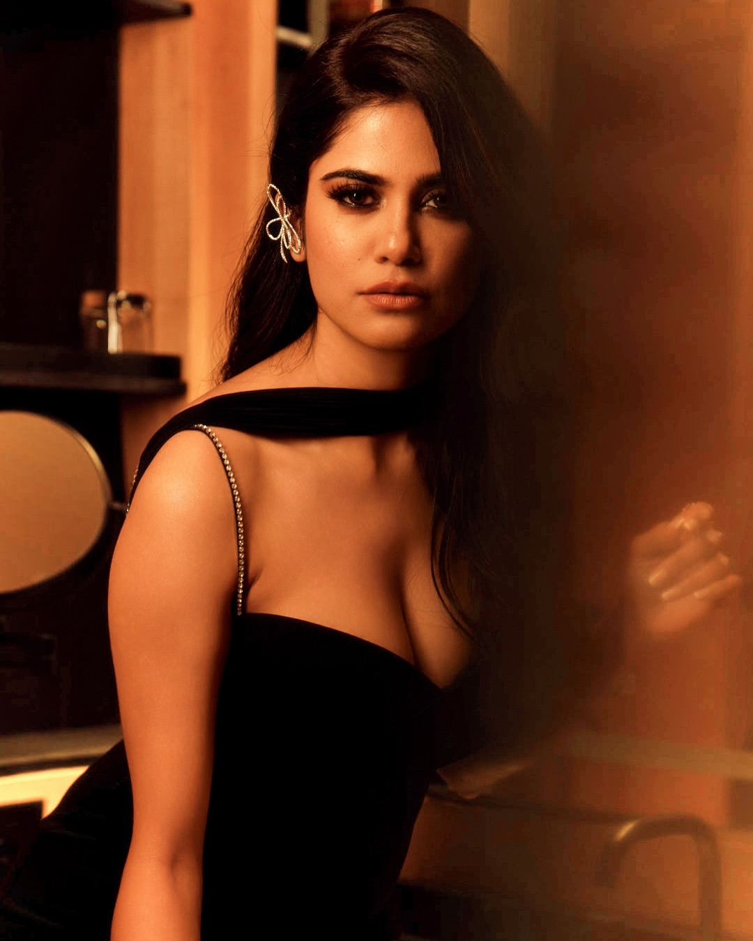 Aaditi Pohankar Stuns in a Black Dress and Glamorous Look