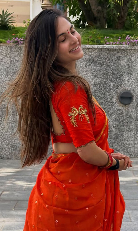 Sai Ramya Pasupuleti Dazzles in Temple Elegance
