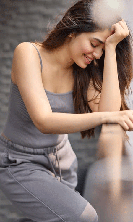 Krithi Shetty’s Cozy Weekend Glow: Pure Chill & Peace