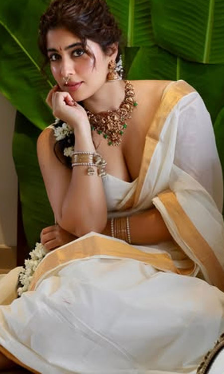Nikita Sharma’s Radiant Onam ‘26 Look: Traditional Elegance Meets Star Power