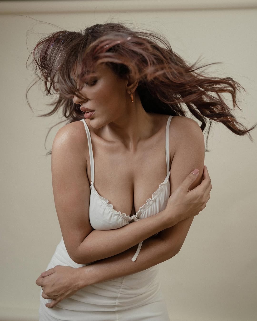 Akshara Gowda Bikki Flaunts Her Elegant Modeling Style