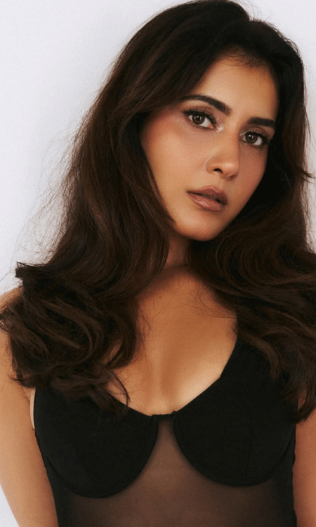 Raashii Khanna’s Effortless Beauty Steals the Spotlight