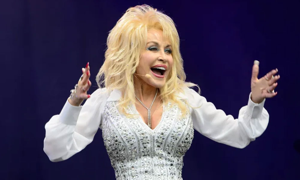 Legendary Singer Dies at 80 After Brief Battle With Cancer
