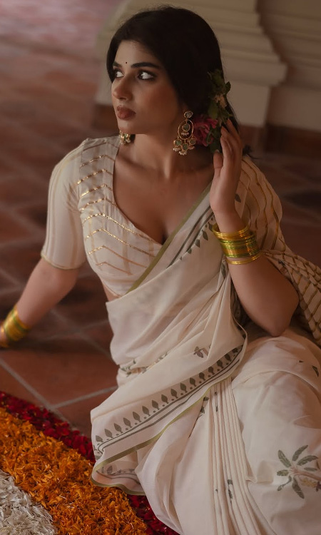 Pragya Nagra’s Graceful Onam Avatar Is Pure Festive Charm