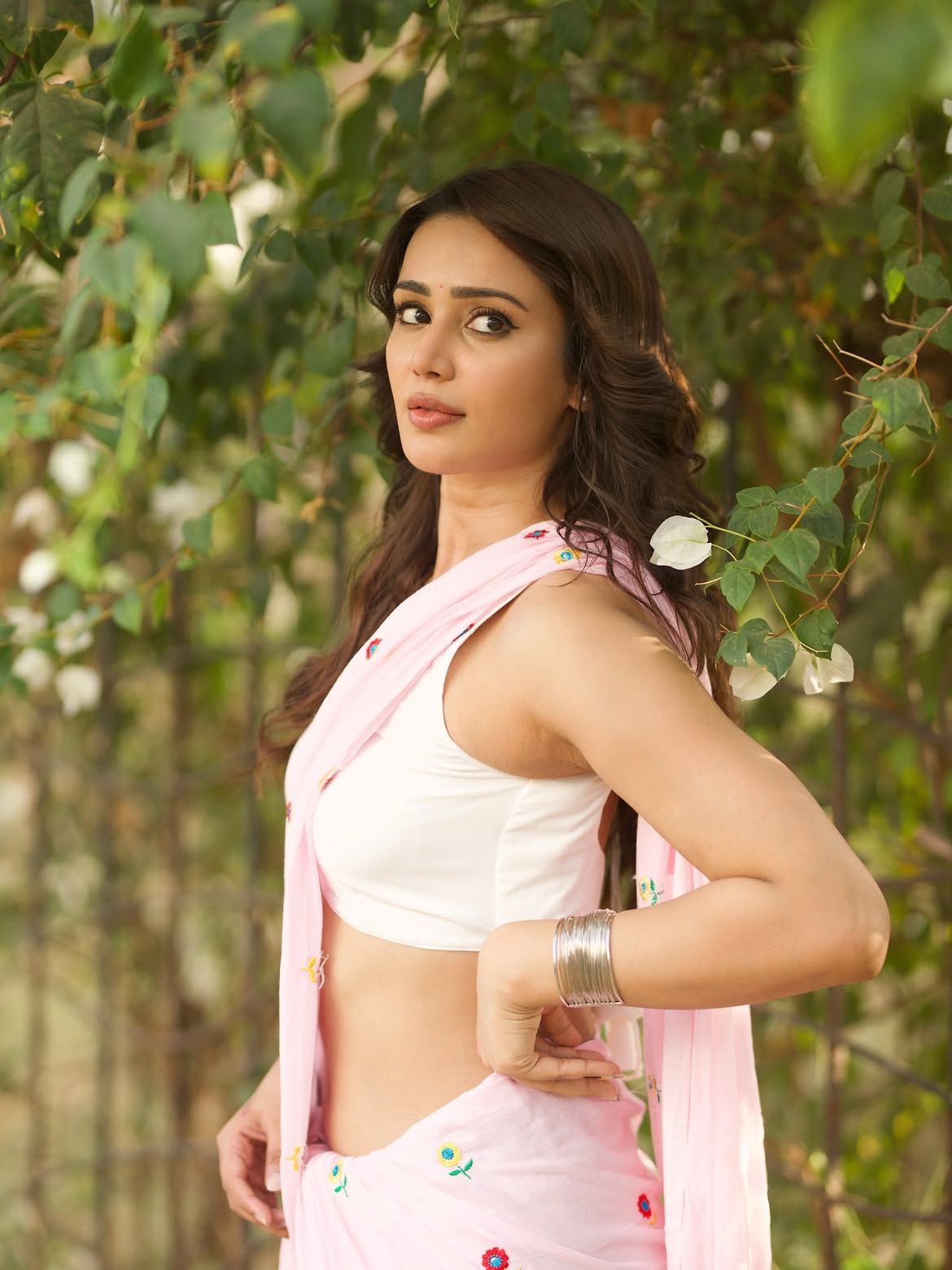 Anaira Guptas Soft Pink Saree Look Captures Timeless Elegance