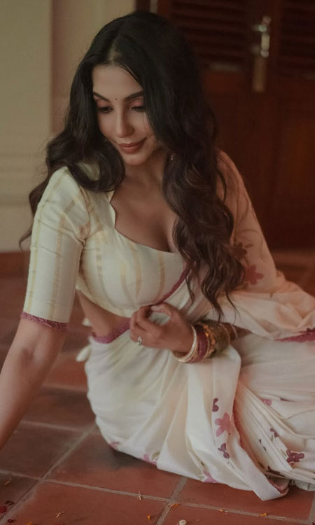 Parvati Nairs Graceful Onam Look Is Pure Festive Perfection