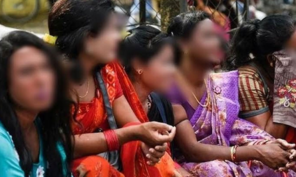 శుభకార్యం ఇంట్లో ‘హిజ్రా’ల శాపనార్థాల భయం.. బాధితుల కన్నీళ్లు.. పోలీసుల నిశ్శబ్దం మారేదేప్పుడు?