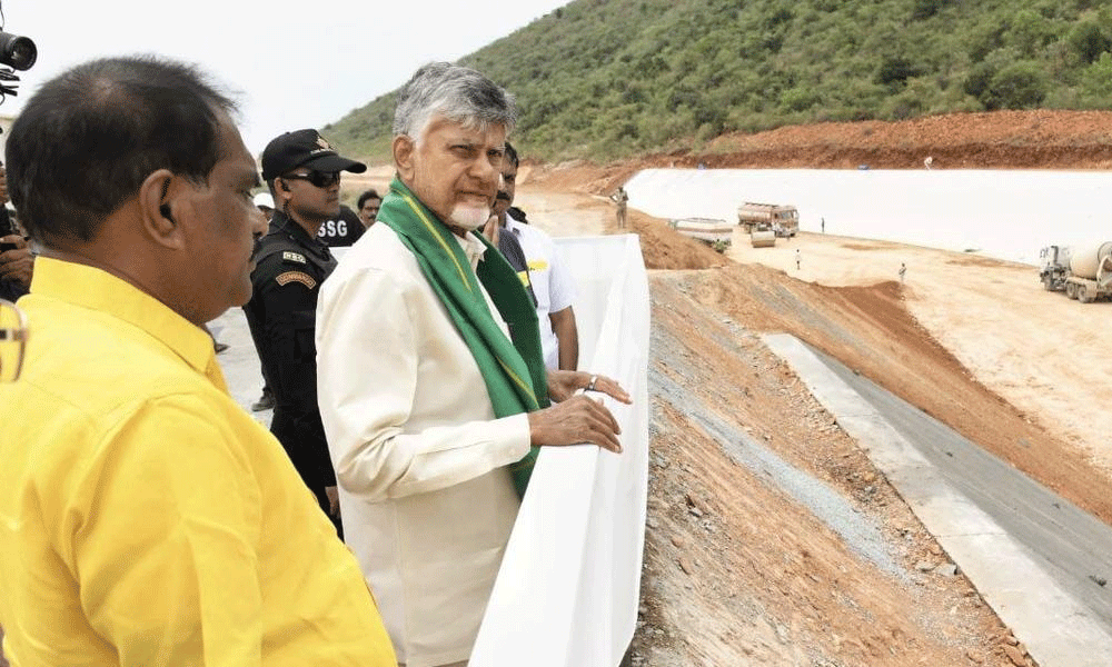 ఏ ముఖ్యమంత్రికీ లేని రికార్డు బాబు సొంతం !