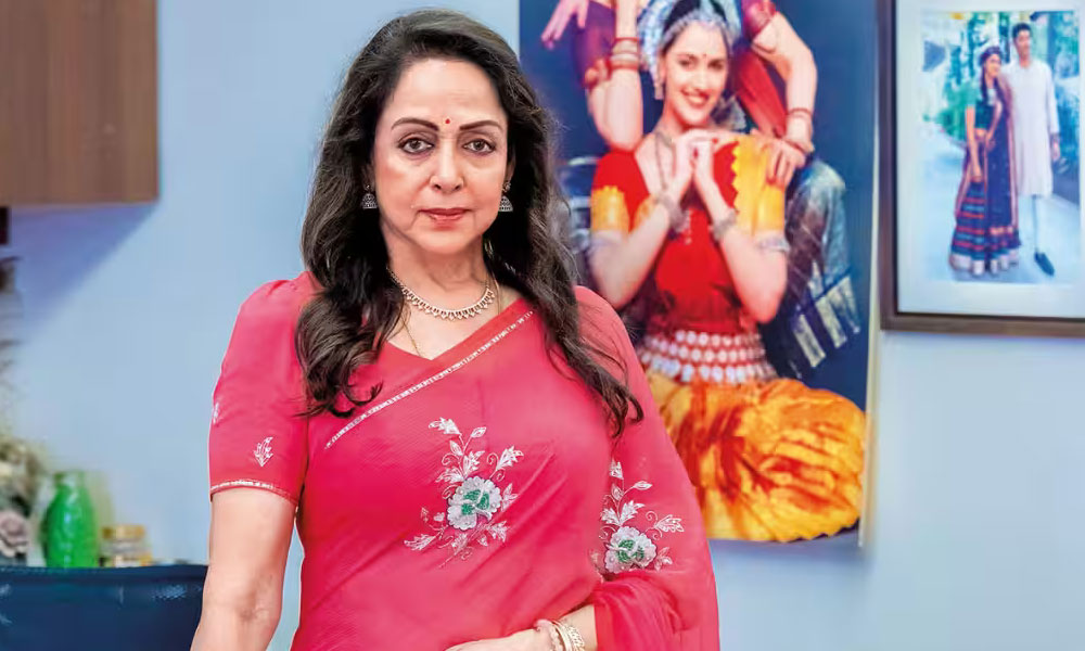 కాస్మొటిక్ సర్జరీలపై డ్రీమ్ గర్ల్ ఆస‌క్తిక‌ర వ్యాఖ్య‌లు?