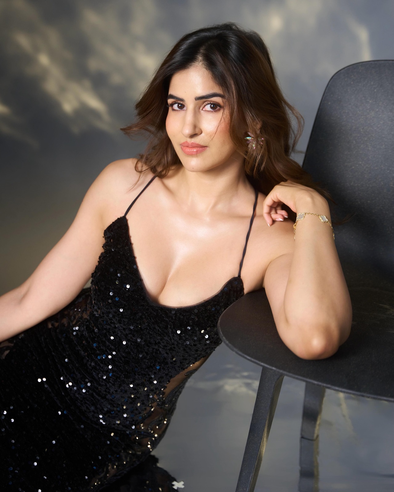 Sakshi Maliks Black Gown Look Is Pure Glamour