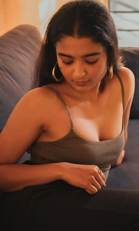 Chaithra J Achar Captures a Calm and Introspective Mood in New Photo