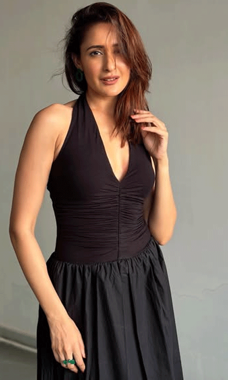 Pragya Jaiswal’s Sizzling Black Halter Look Screams Summer Vibes