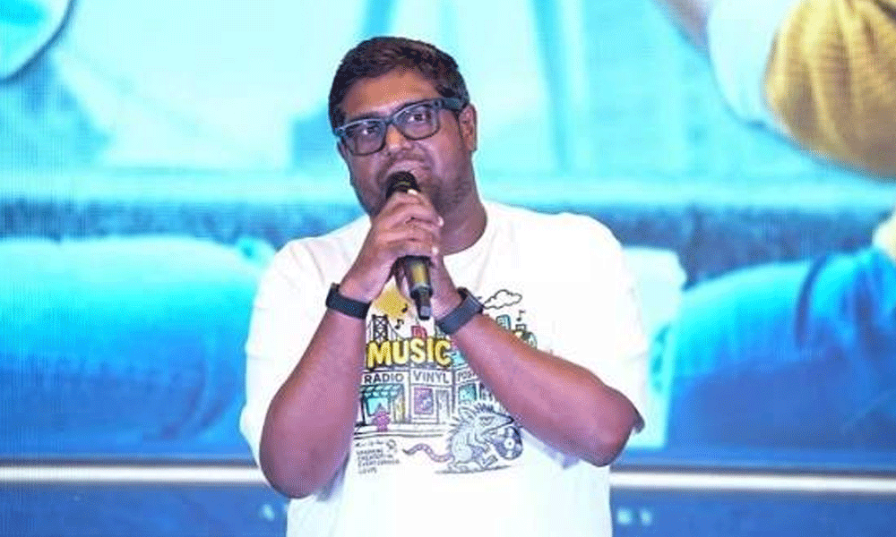 ‘ఆ డైరెక్టరే నా గురువు.. టాలీవుడ్‌కు తెచ్చారు’: హేషామ్ అబ్దుల్ ఎమోషనల్!