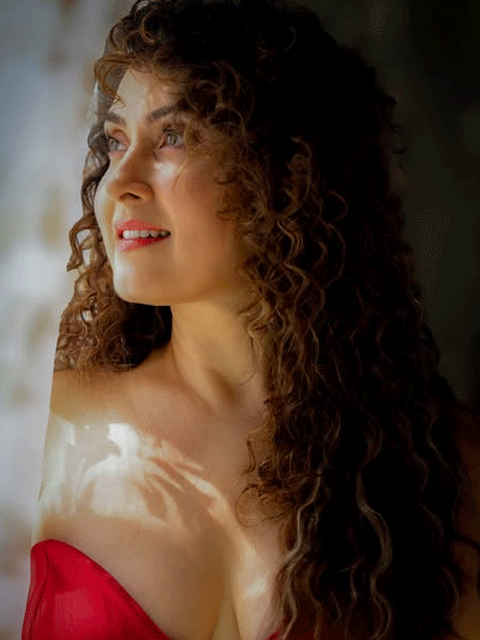 Manjari Fadnis Glows in Soft, Radiant Portrait