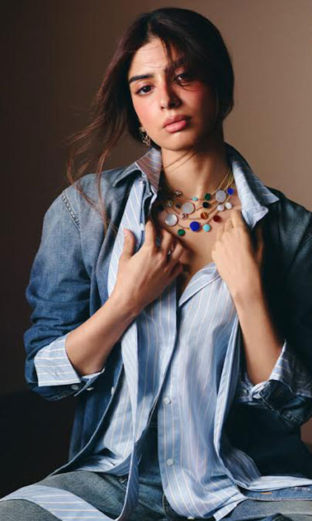 Khushi Kapoors Trendy Fashion Looks Are Winning Over Gen Z