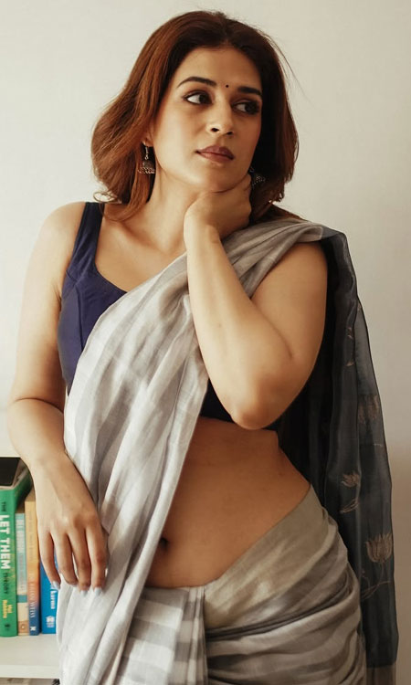 Shraddha Das Looks Elegant In A Graceful Grey Saree Look