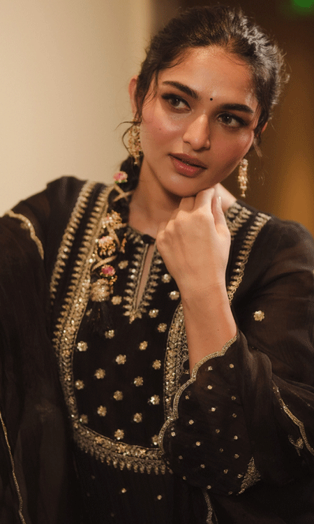 Kayadu Lohar’s Black Ethnic Look Exudes Timeless Elegance