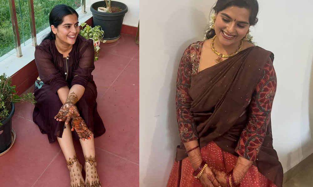 చేతుల నిండా గోరింటాకు.. ఇంటి మొత్తం పూల అలంకరణ.. ఏంటి సంగతి కావ్య ?